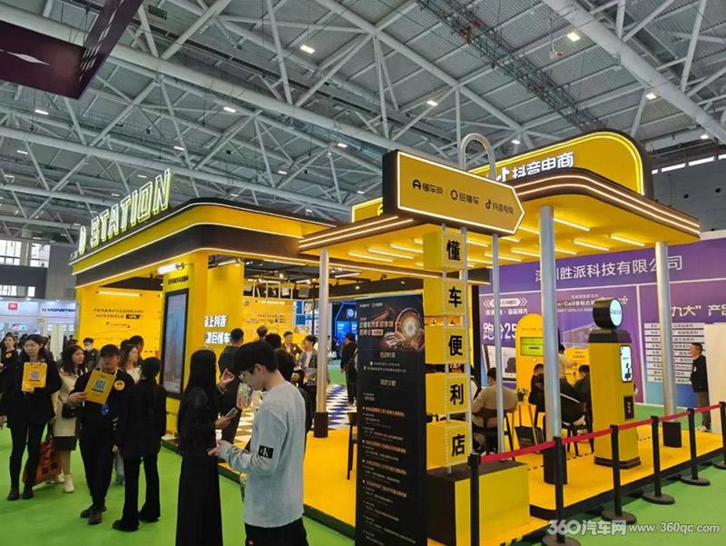 2024年中国汽车轮胎行业的产业链供需布局及发展现状_人保车险   品牌优势——快速了解燃油汽车车险,拥有“如意行”驾乘险，出行更顺畅！