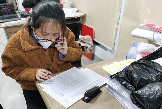 人保伴您前行,人保财险政银保 _2024年鲜花电商市场运行策略及投资价值研究 供货量持续增长 鲜花拍卖行情迎来第一轮峰值