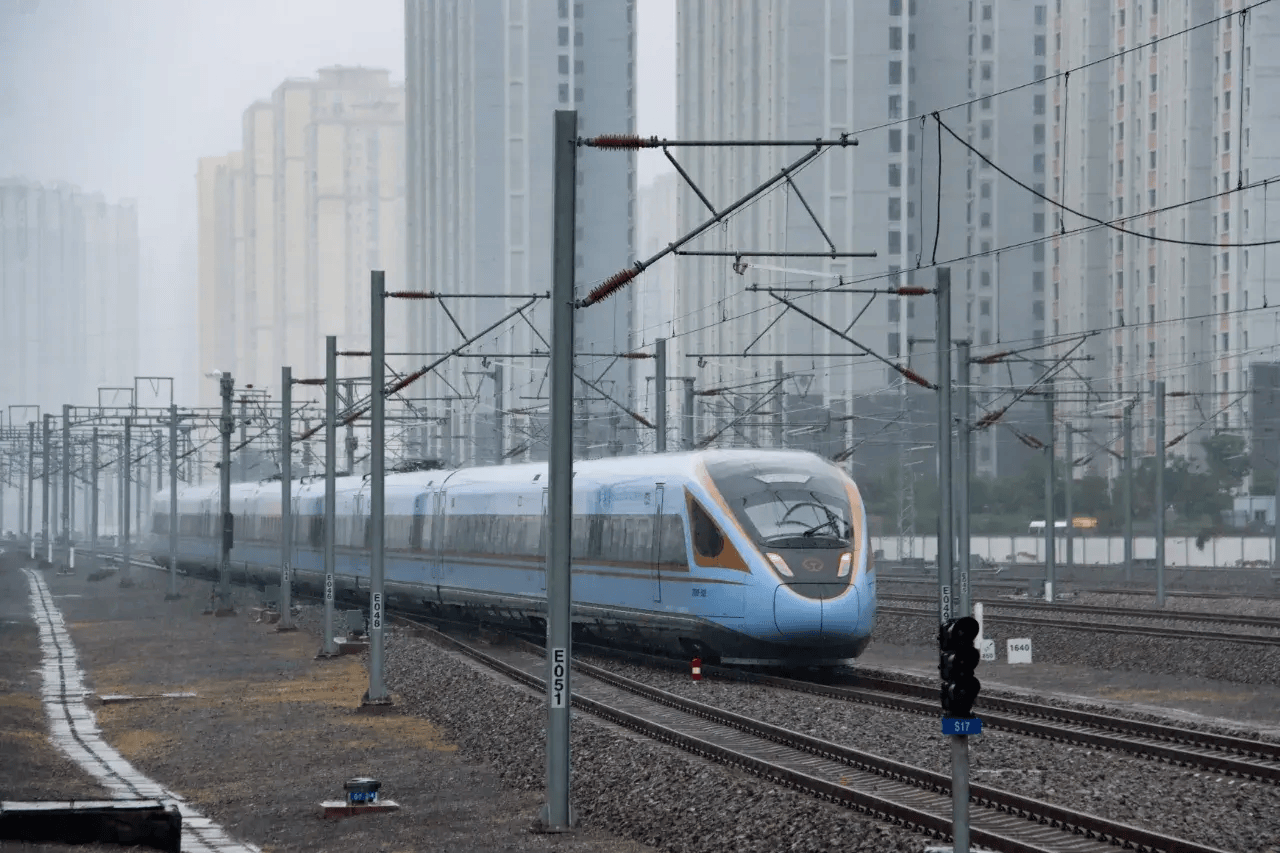 2024年铁路运输行业深度分析 铁路国庆黄金周预计发送旅客1.75亿人次_人保财险政银保 ,人保护你周全