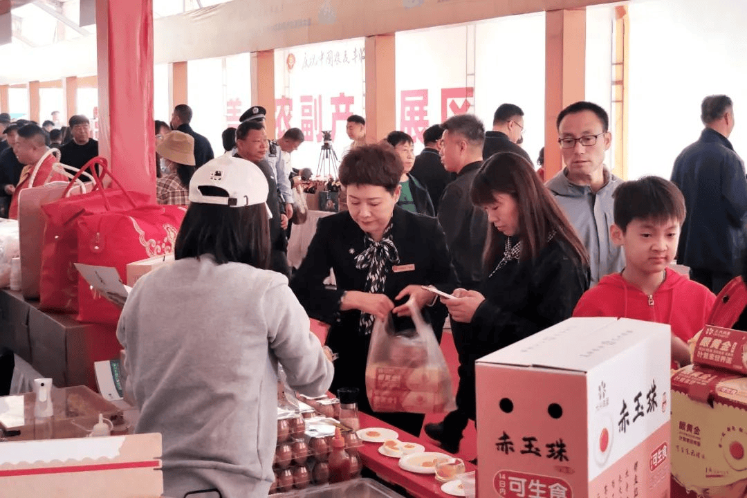 人保财险 ,拥有“如意行”驾乘险，出行更顺畅！_2024年葡萄行业发展现状、竞争格局及未来发展趋势与前景分析