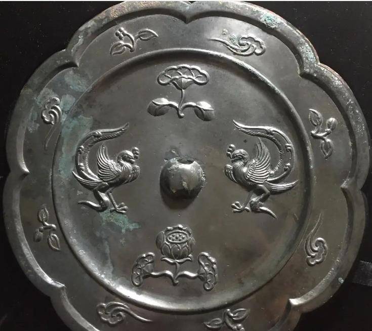 惨不忍睹的凤鸟“飞”了起来｜文物修复