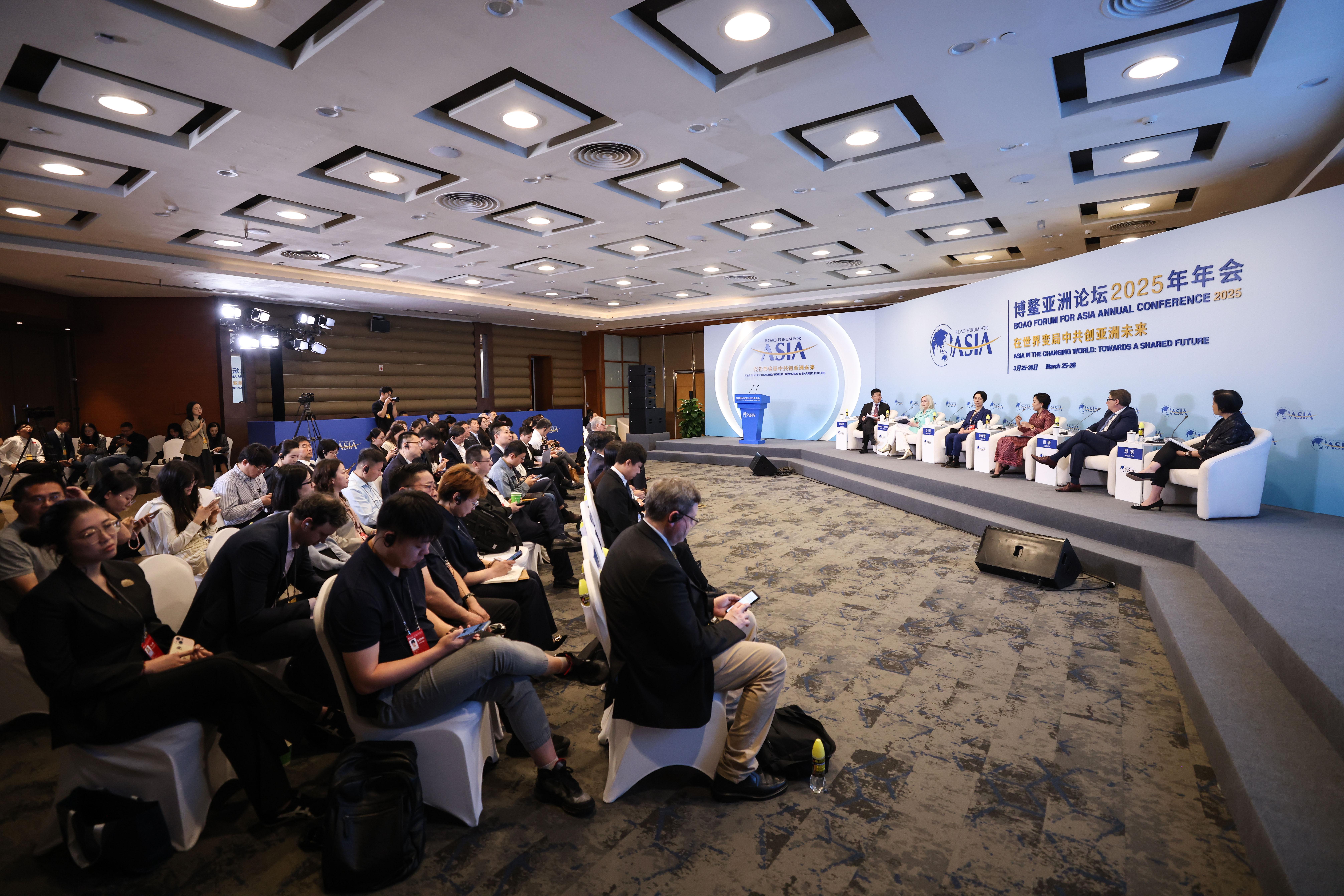 如果回不到以WTO为中心的体系,新的世界体系会是怎样的?|博鳌观察