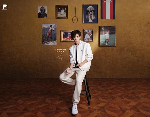 珀莱雅官宣易烊千玺品牌全球代言人