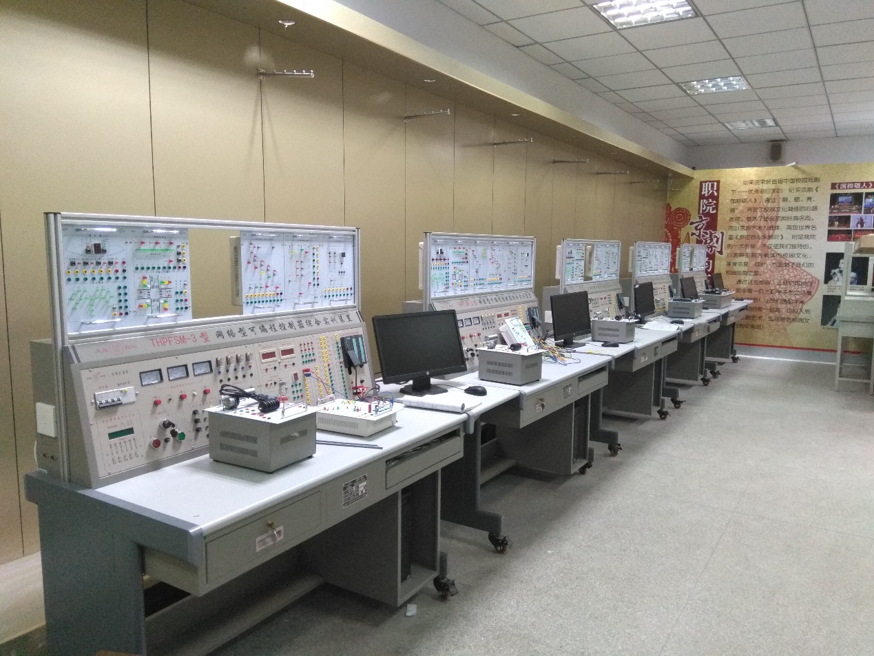 英杰电气：公司有一些间接从美国采购的原材料比如芯片和磁控管这一类但占比很少同时这类产品都有国产的替代产品