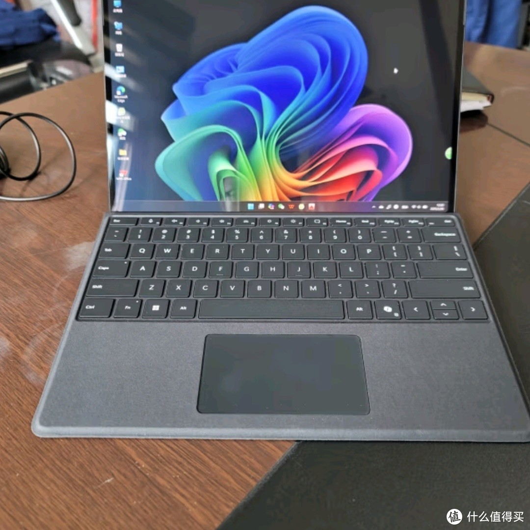 微软发布更轻薄、价格更低的Surface系列新品