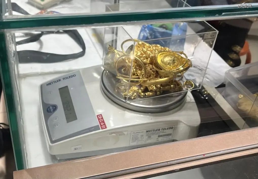 菜百股份录得5天3板