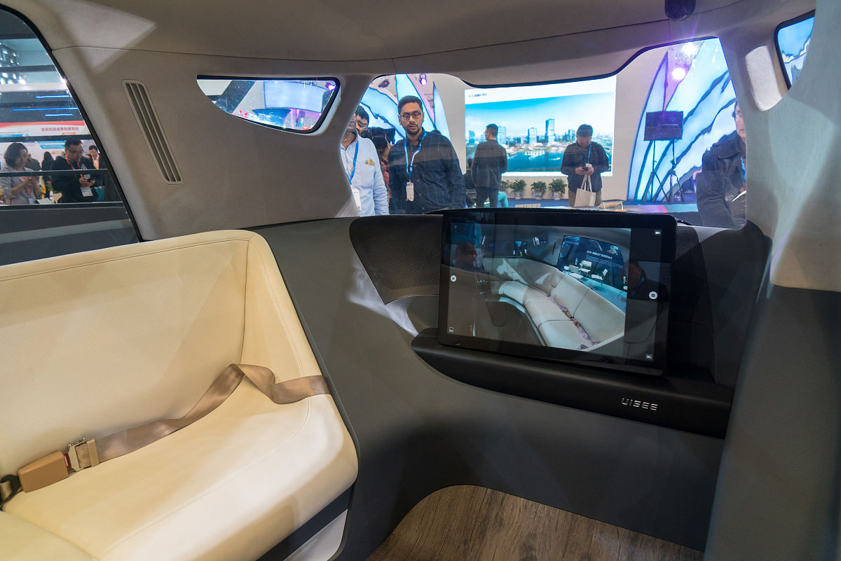 宝马全景iDrive或重塑智能座舱竞争格局