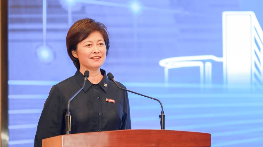 高管“互换”落定，董方获任招银理财总裁，前任钟文岳已回归招商基金