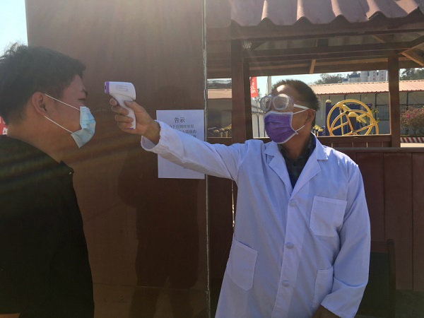 弘景光电：公司的光学镜头及模组产能扩建项目在有序推进中