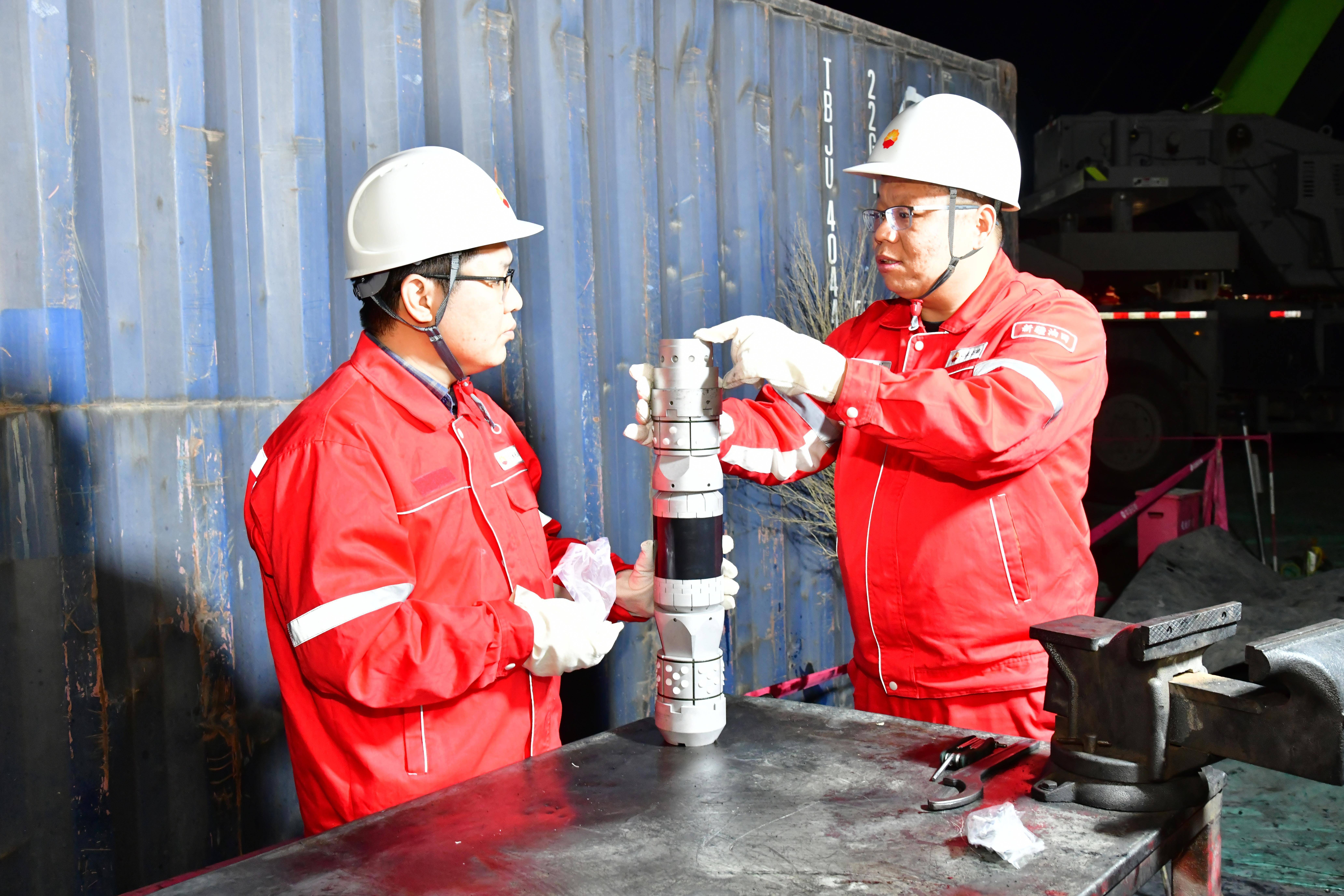 探访我国最大海上油田：增储扩产再上新台阶 深海科技迎新机遇