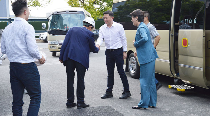 华盛锂电大宗交易成交334.40万元