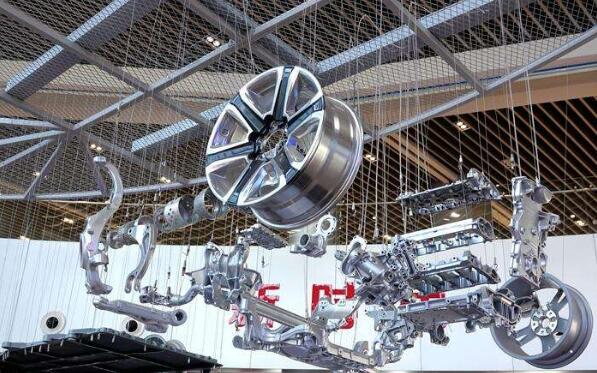 超长账期问题：整车厂之后，零部件巨头该出来说话了