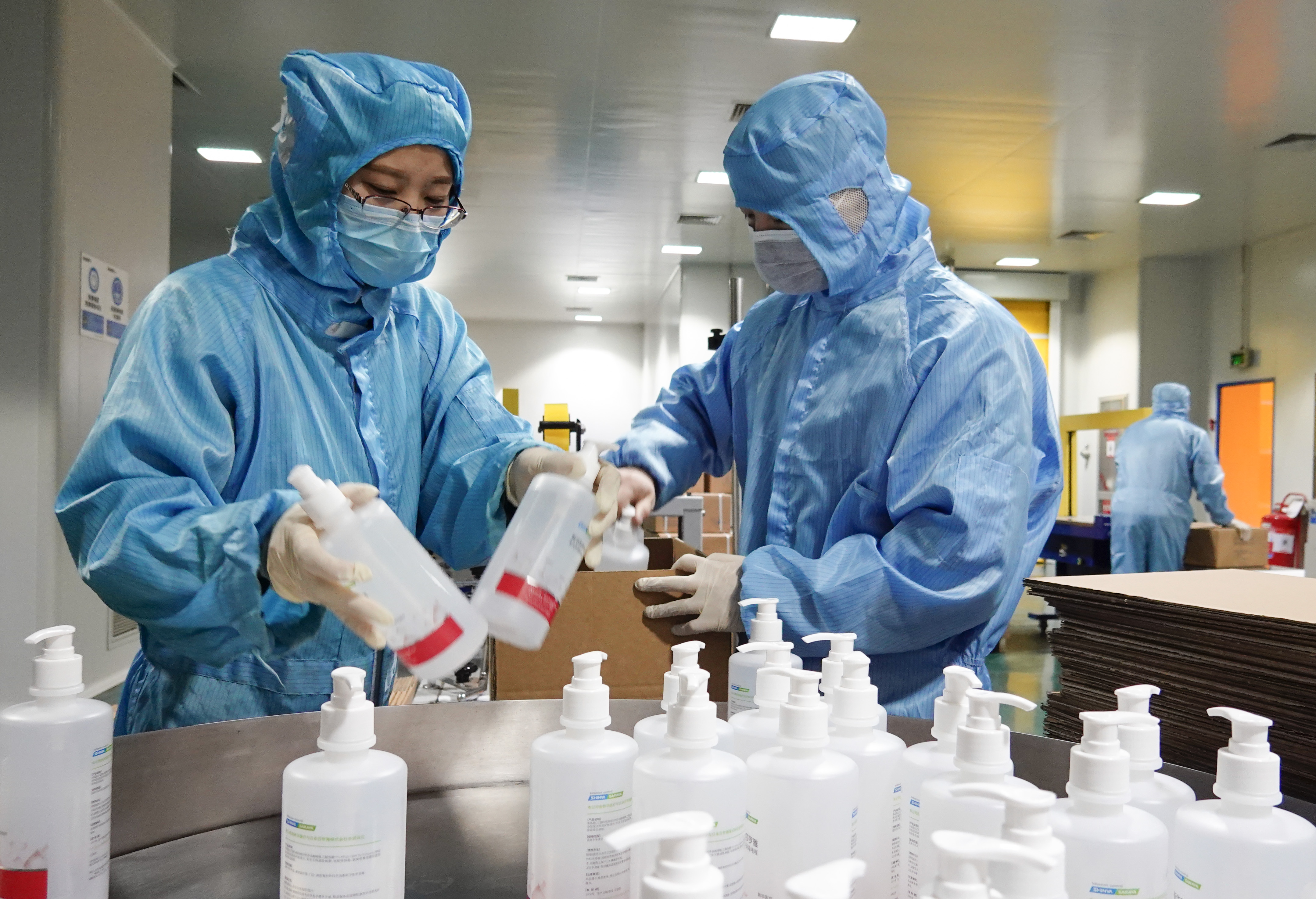 新华医疗获得外观设计专利授权：“装盒机”