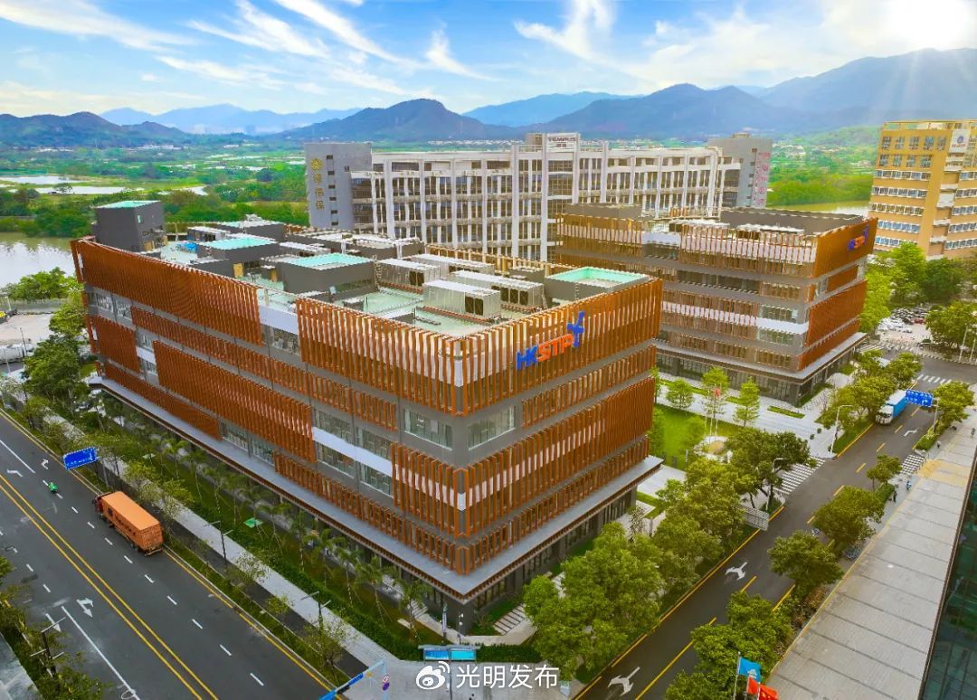 光明区委常委、副区长王芳成：科学是光明最鲜明的特点和最独特的优势
