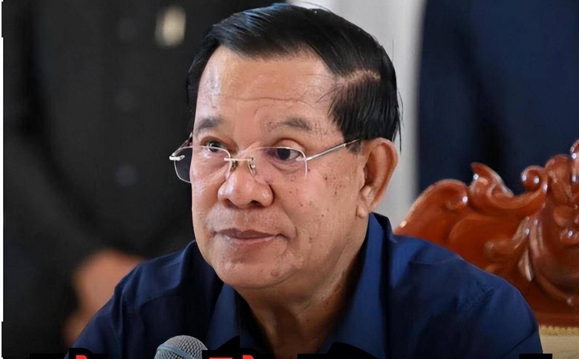 外交部发言人就柬泰边境冲突答记者问