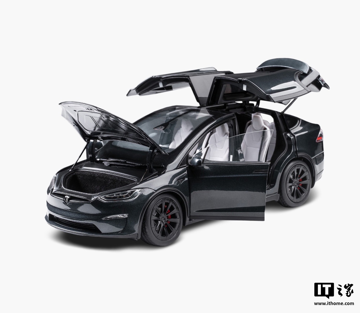 特斯拉欧洲停止供应Model S/X新车，公司市值跌破万亿美元大关