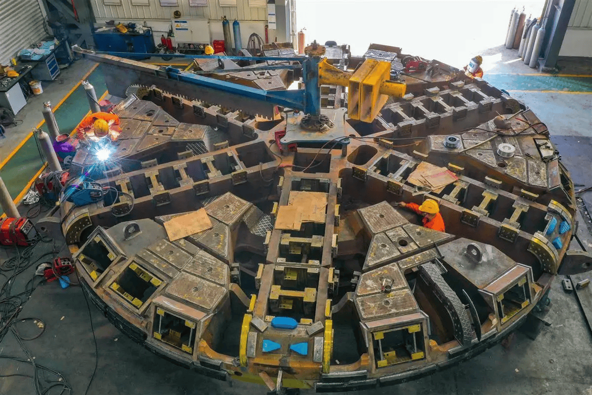 中铁工业：盾构机产品应用于重大水利工程项目