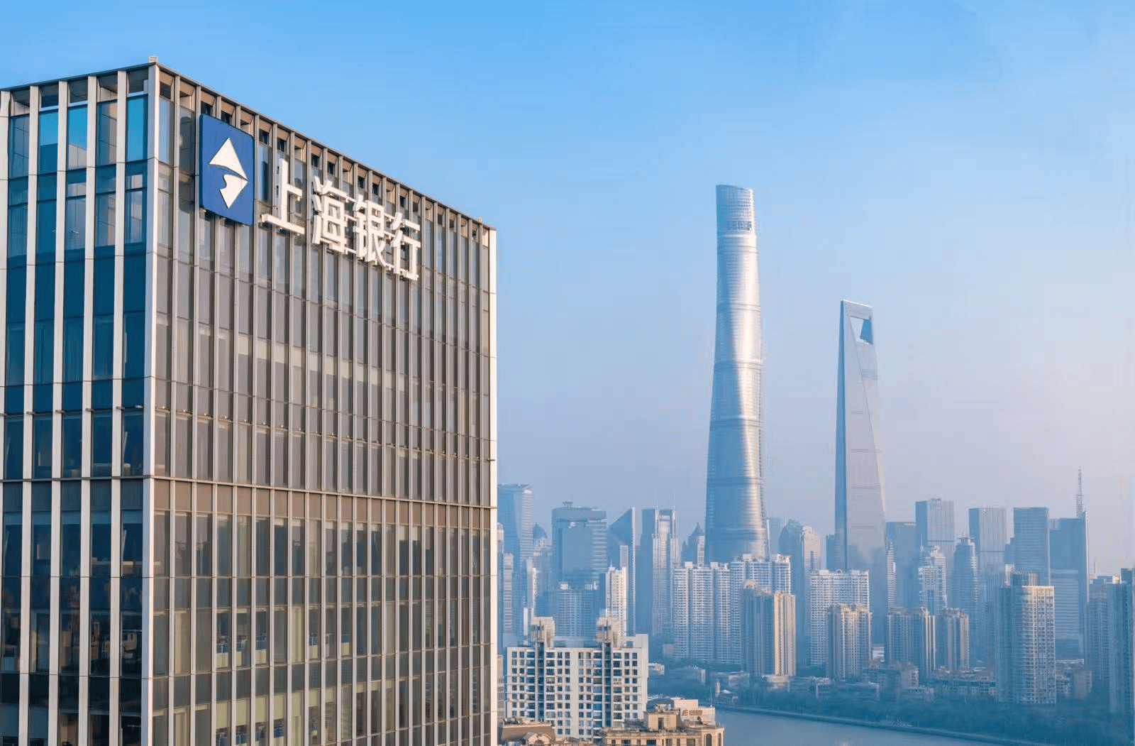 上海银行：法定代表人变更为顾建忠