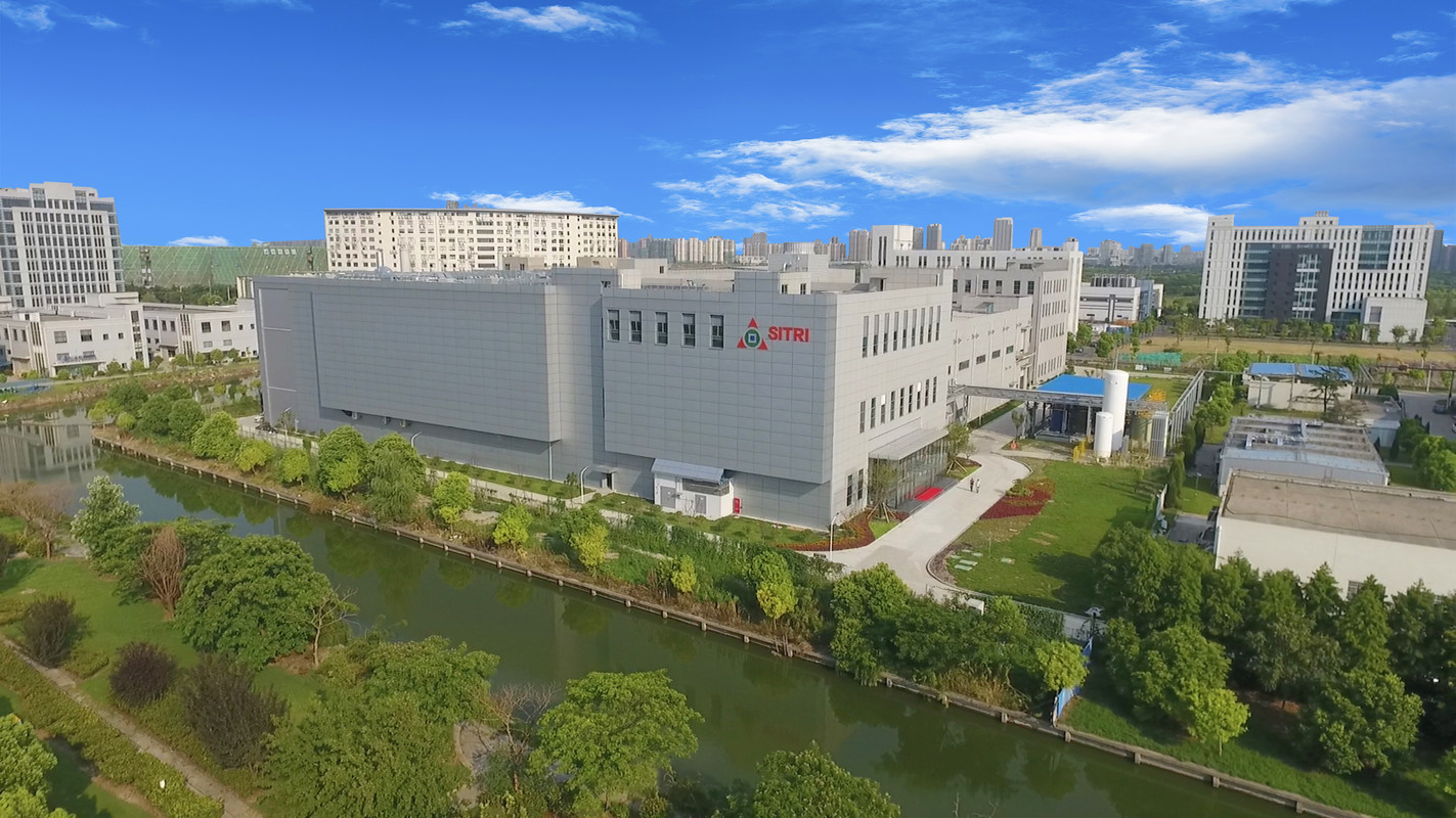 峰�Z股份：北京峰�Z汽车科技公司目前主要进行汽车技术研发工作