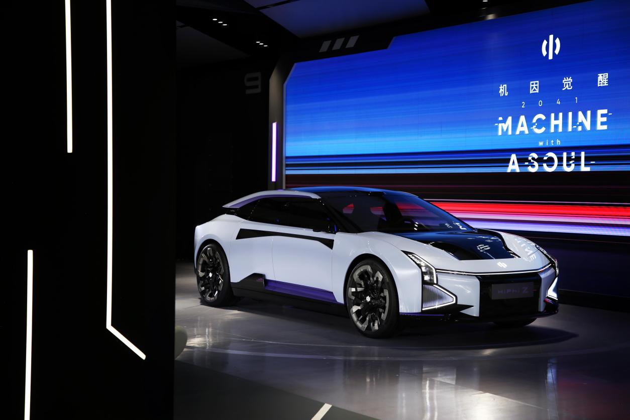 峰�Z股份：北京峰�Z汽车科技公司目前主要进行汽车技术研发工作