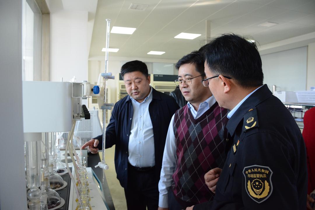 市场监管总局：上半年全国完成食品安全监督抽检263.9万批次 总体不合格率为2.61%