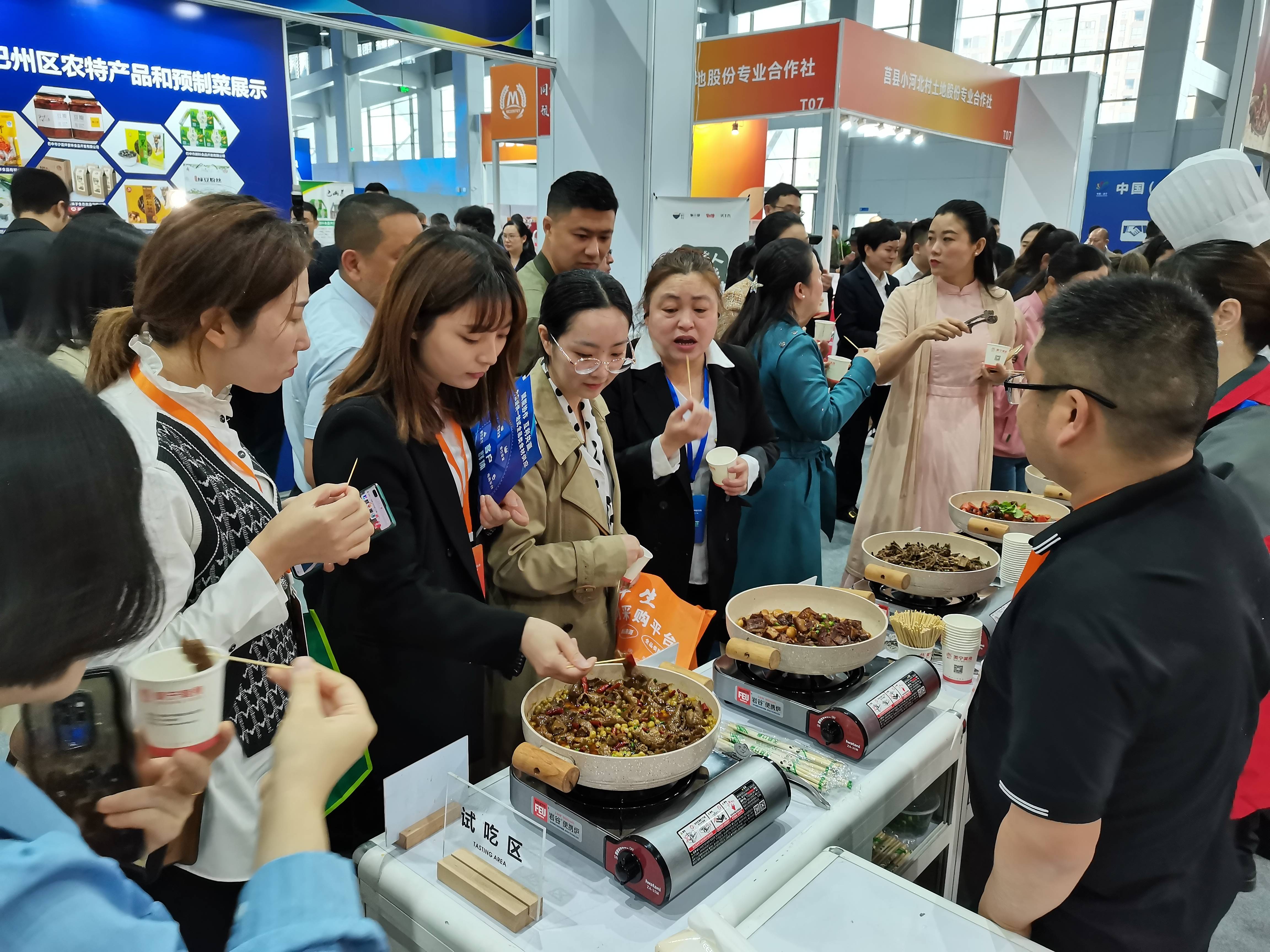 2025年中国食品加工行业：预制菜市场的爆发与创新_人保车险   品牌优势——快速了解燃油汽车车险,人保财险政银保 