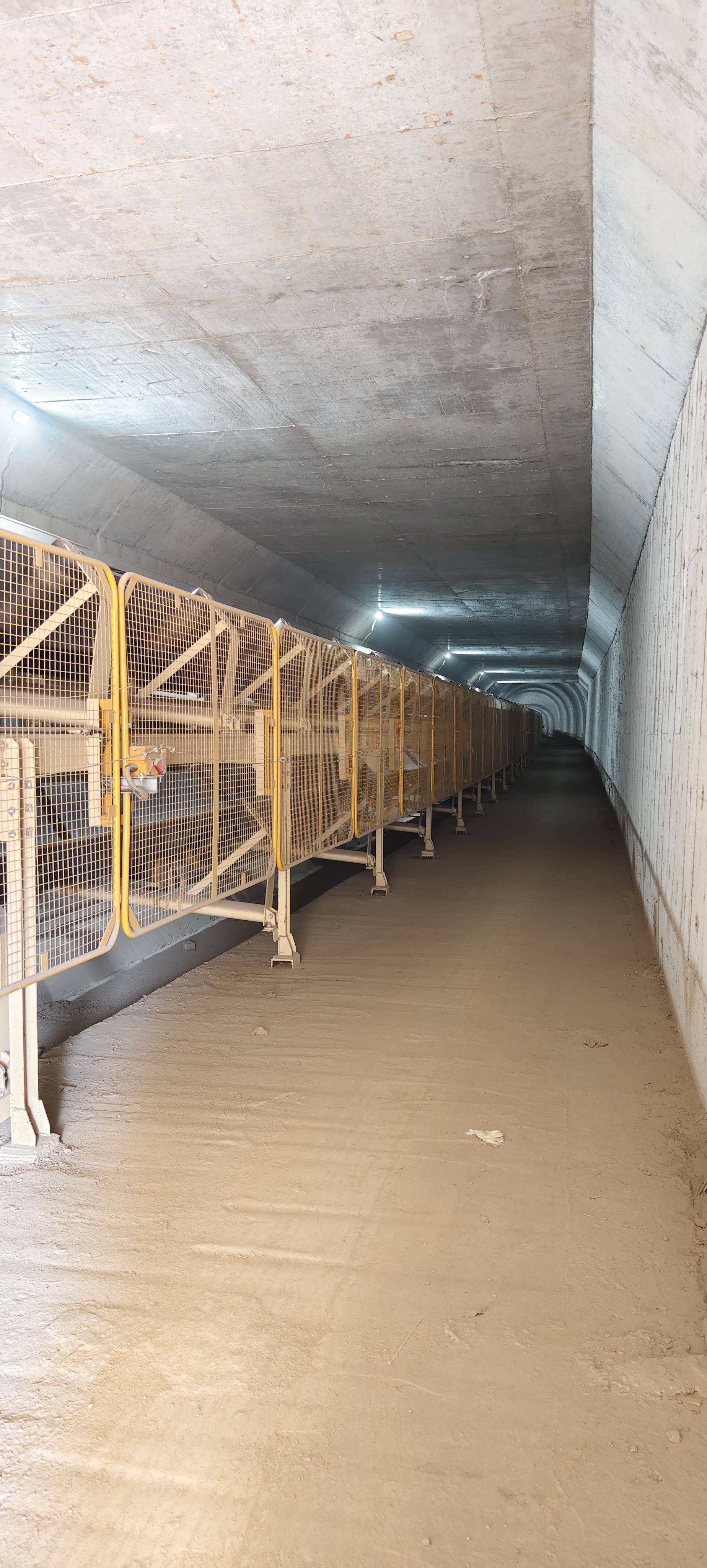 新兴铸管获得实用新型专利授权:“一种可快速更换管式皮带底托辊的装置”