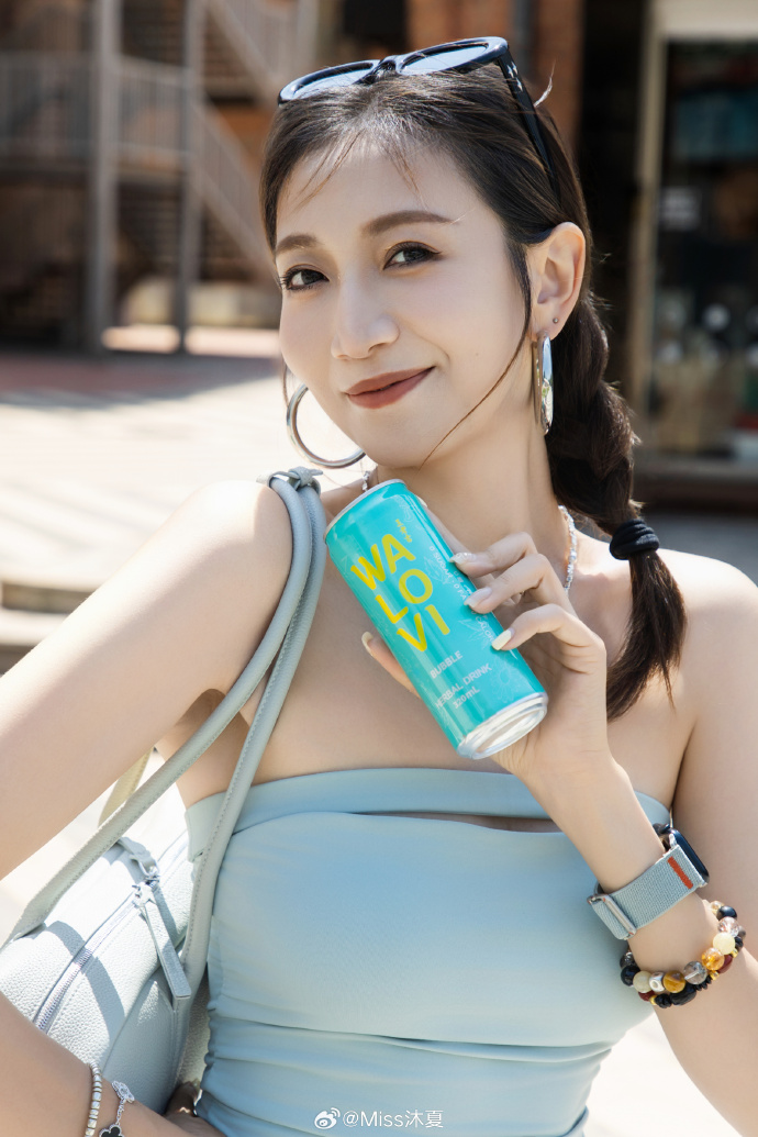 王老吉WALOVI国际罐全球首发