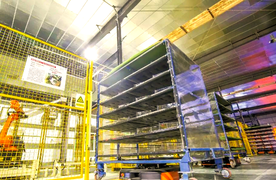 探访美的首个智能体工厂：看见机器人与人的相处