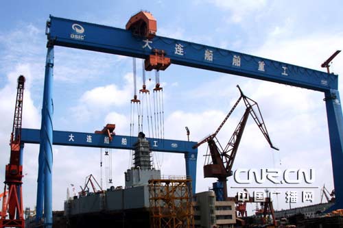 大连重工获得发明专利授权：“一种斗轮料斗自动换向装置及其换向方法”