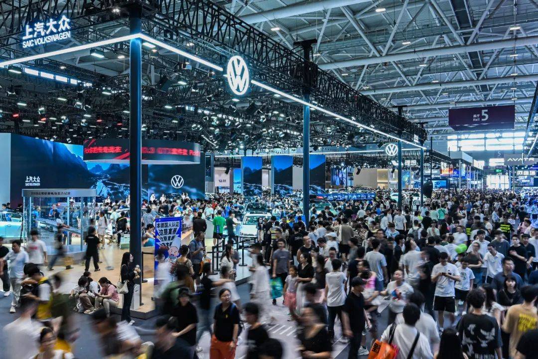 上汽总裁贾健旭亲自督战四款新车开发