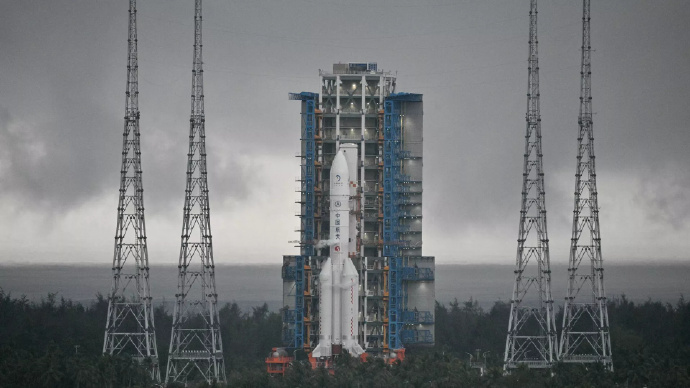 记者手记丨一代航天人的担当——嫦娥六号任务团队获颁世界航天奖