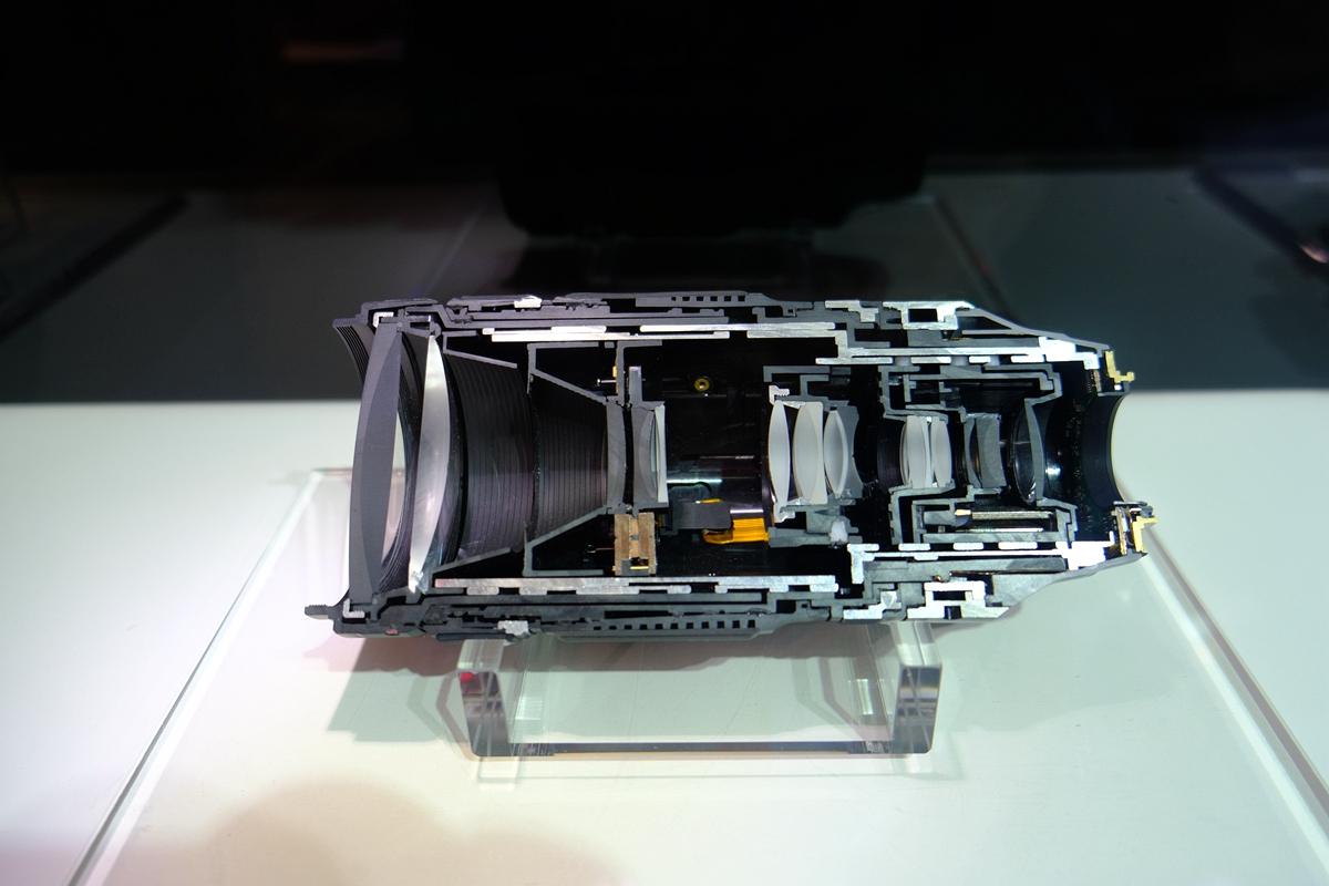 星宇股份获得发明专利授权：“一种汽车前灯用高清投影技术的光学成像镜头”