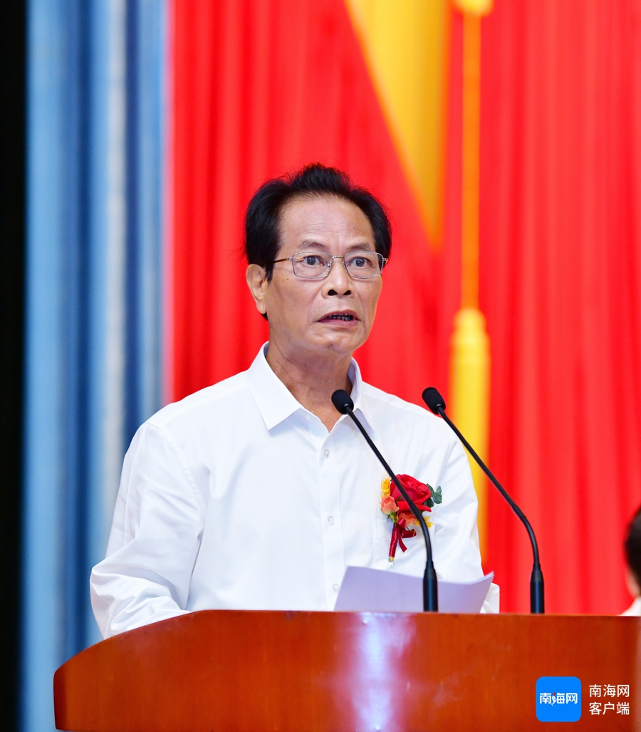 橡胶树育种的科研接力