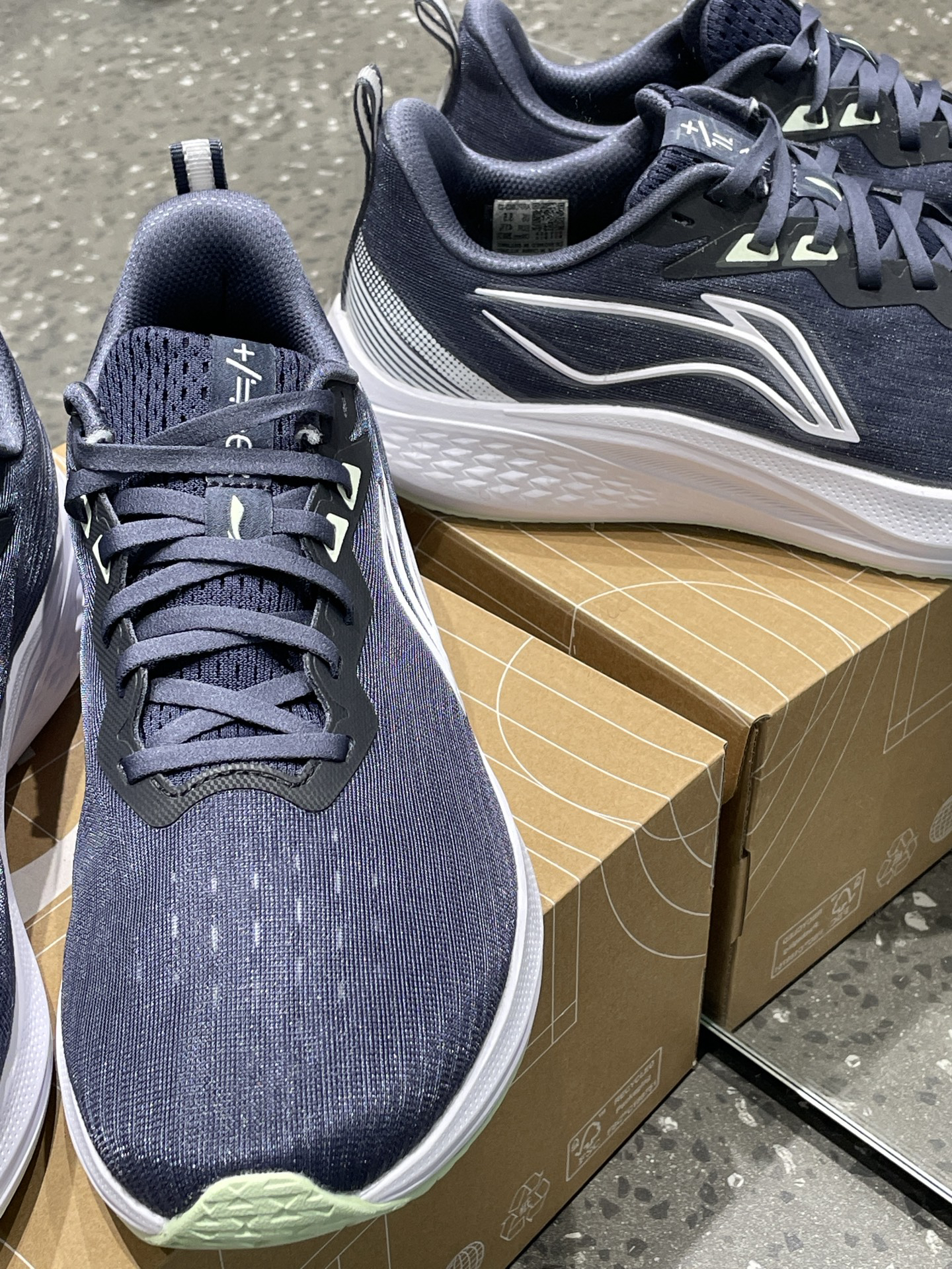 李宁户外发布「行天地 探河山」主题系列