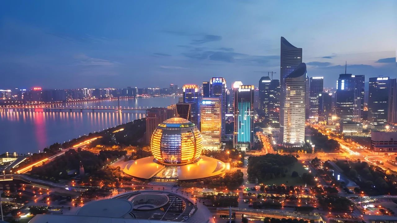 杭州“六小龙”背后隐现险资身影 38家机构“借道”国资基金布局