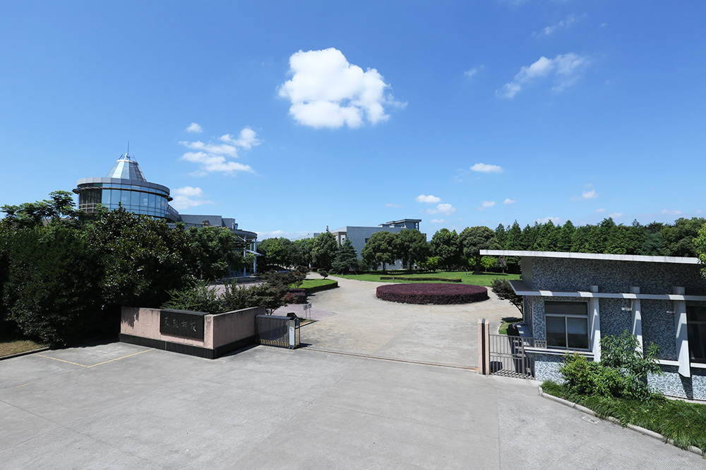 弘讯科技获得实用新型专利授权：“预塑机构及注塑机”