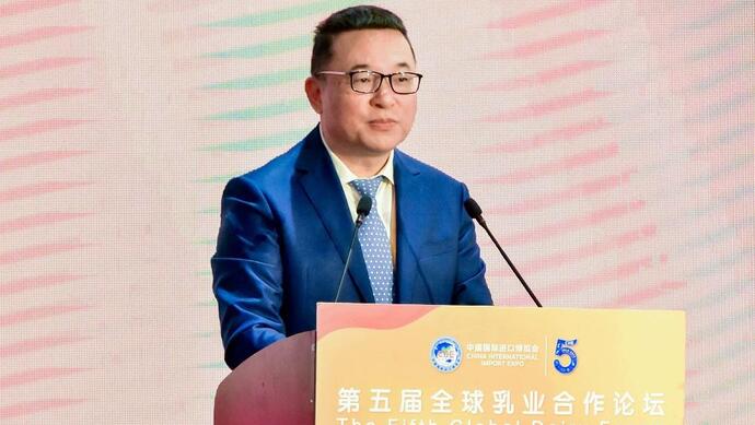 商务部副部长凌激会见韩国SK集团副会长徐镇宇