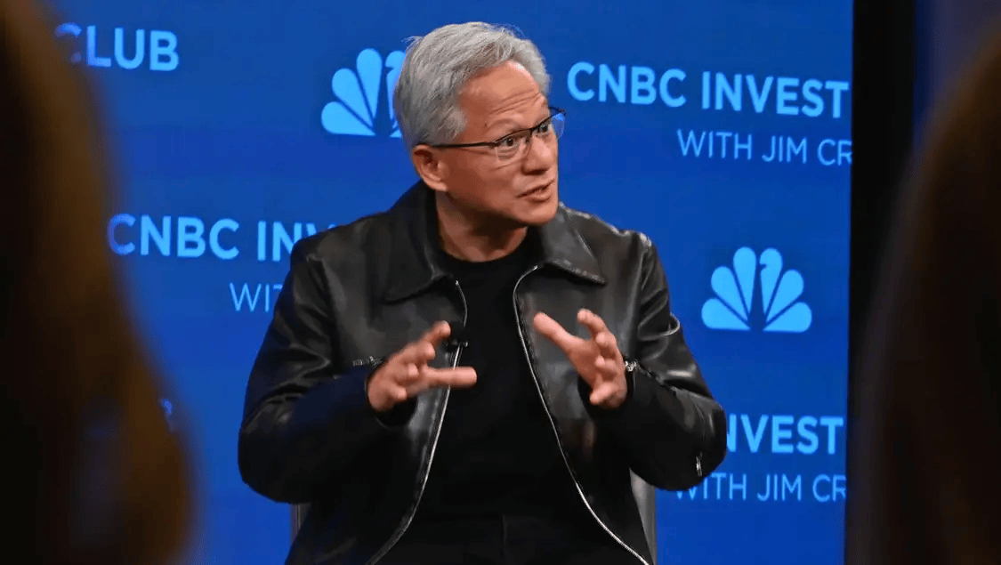 黄仁勋越卖，英伟达越涨！套现已超10个亿，市值站上5万亿！