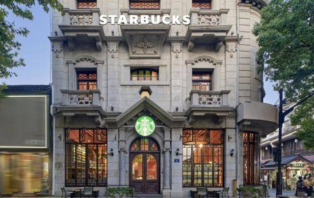 星巴克中国大动作！牵手博裕持股60%，剑指20000家门店重塑咖啡江湖