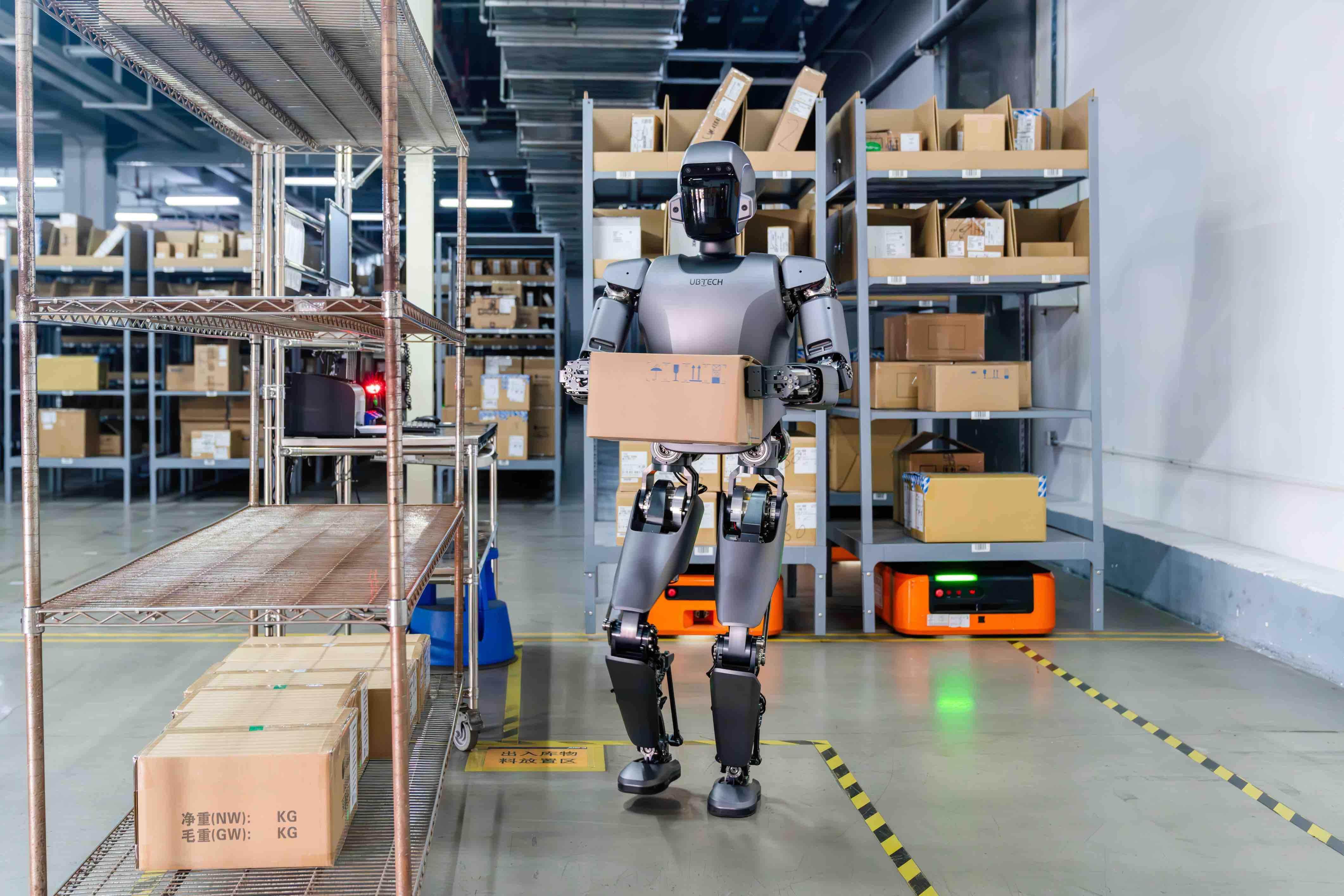 在深圳龙岗机器人技能大赛看产业“上岗”之路