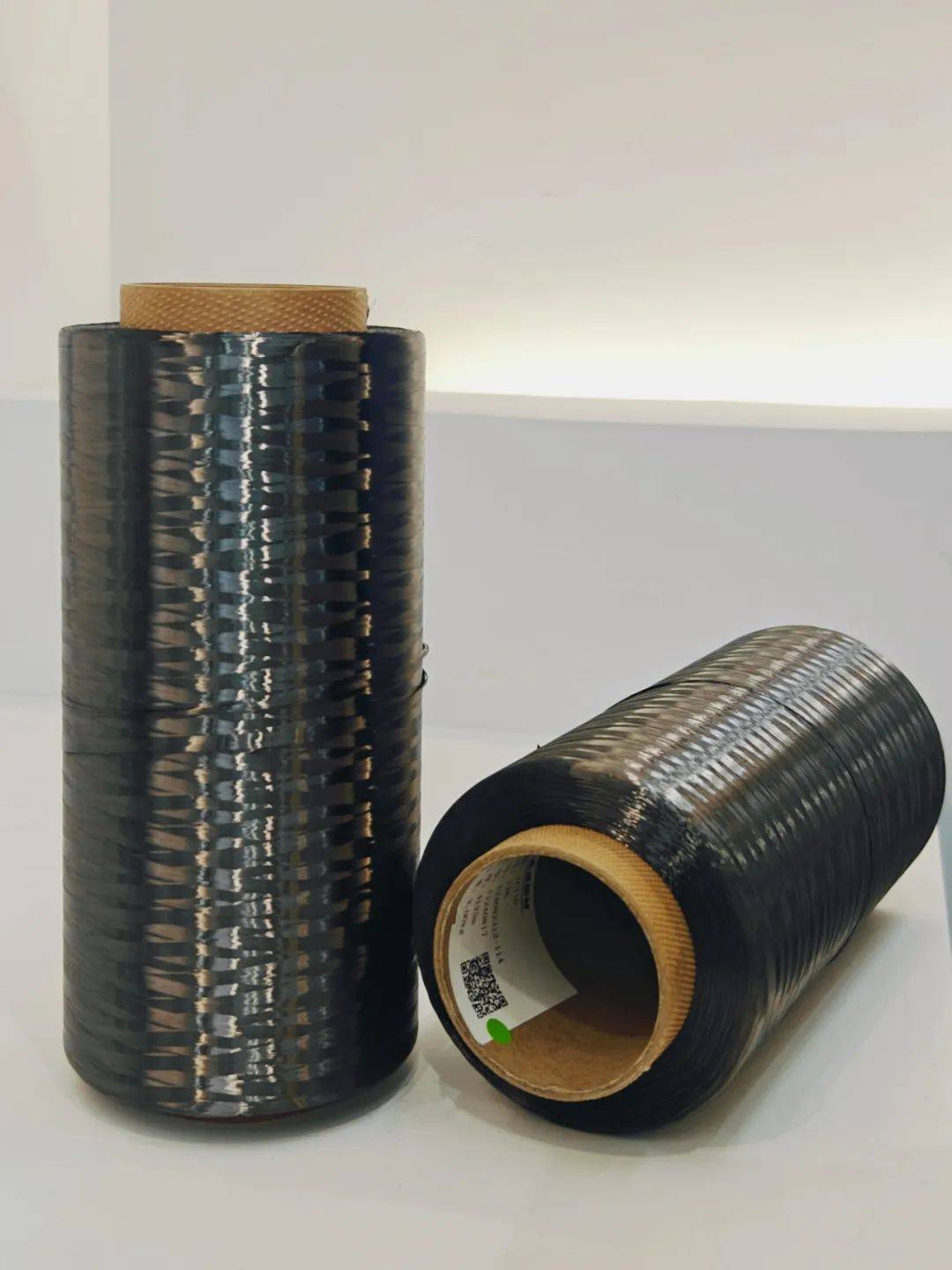 光威复材：碳纤维材料有丰富产品线