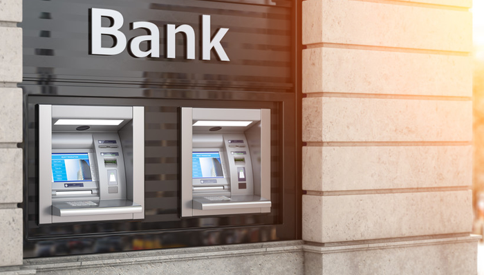 齐鲁银行：部分董监高等合计增持股份77.1万股，累计增持金额448.22万元