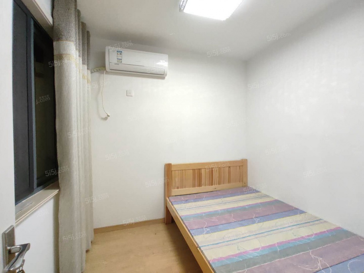 我爱我家:截至2025年12月31日股东户数为81,910户