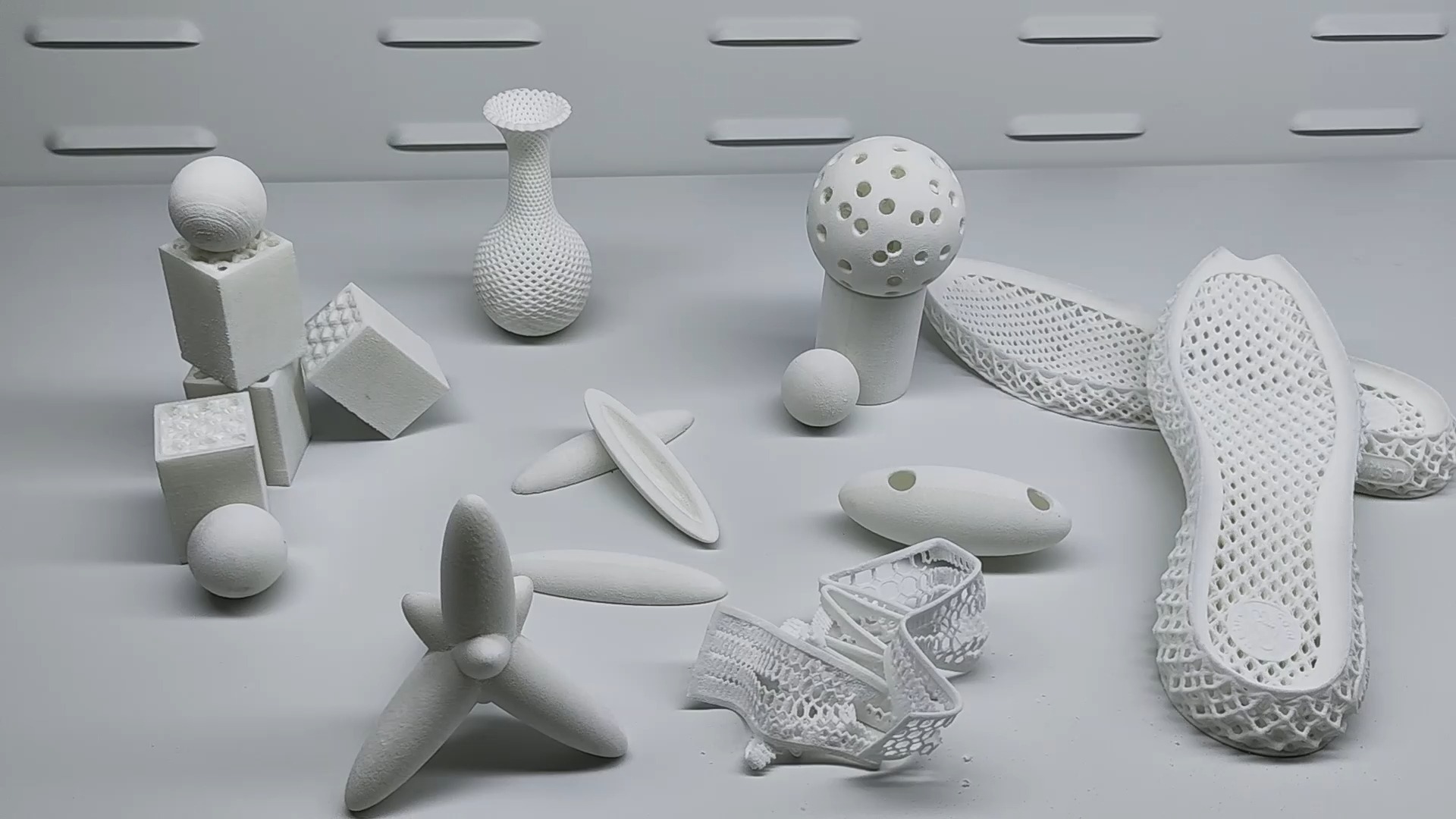 锐科激光:核心产品服务于运载火箭3D打印与焊接