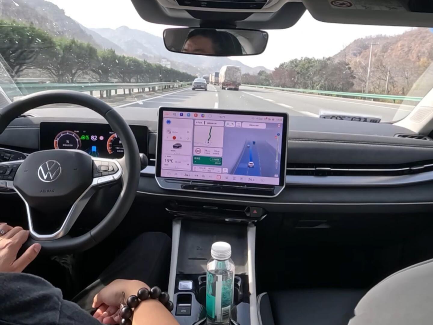 卓驭科技“跨界”:乘用车之外,拓展重卡NOA、无人车等泛自动驾驶