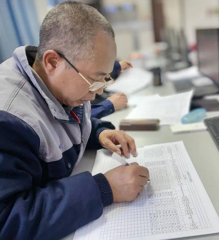 京能热力：截至2026年1月9日股东人数为28,880户