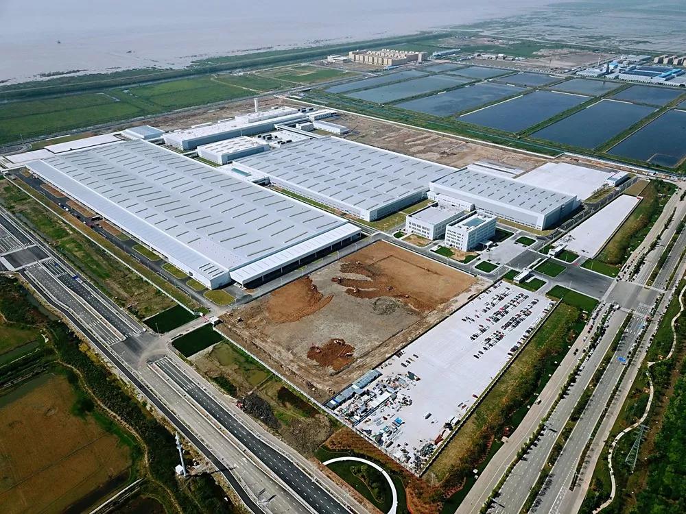 甬矽电子大宗交易成交8.00万股 成交额396.80万元