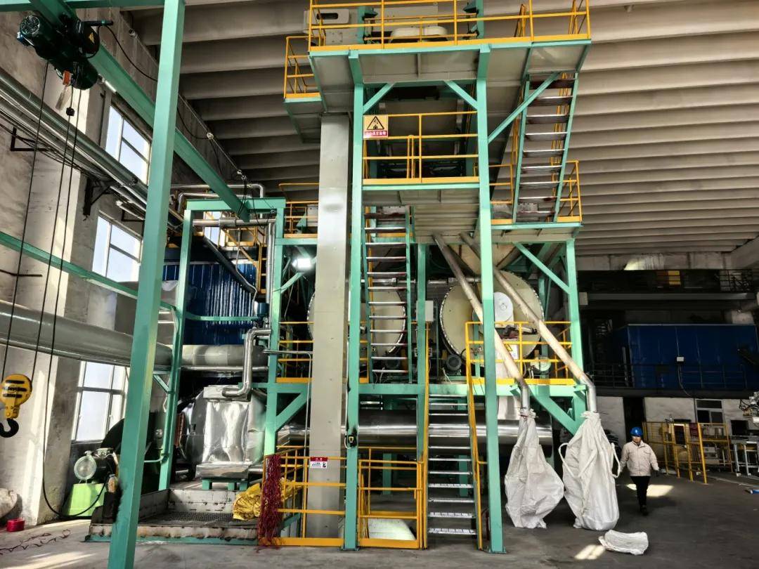 新洋丰获得发明专利授权：“一种pH响应型富镁铁双层包膜的控释肥料及其制备方法”