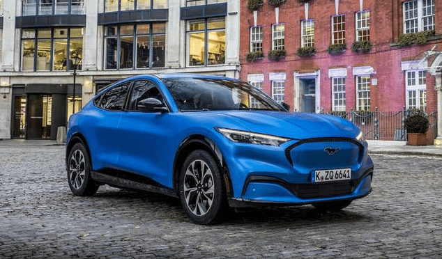 3700亿元天价“学费”！全球三大车企为电动化误判埋单